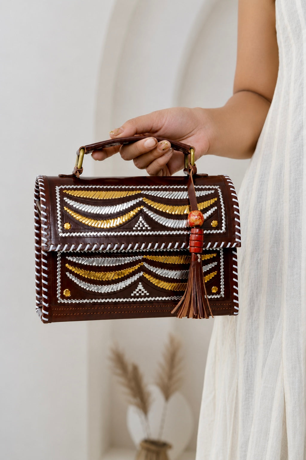 Kutchhi Brown Jari Hut - The Sling
