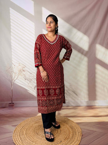 Ananya Ajarakh Mirror Cotton Straight Kurti
