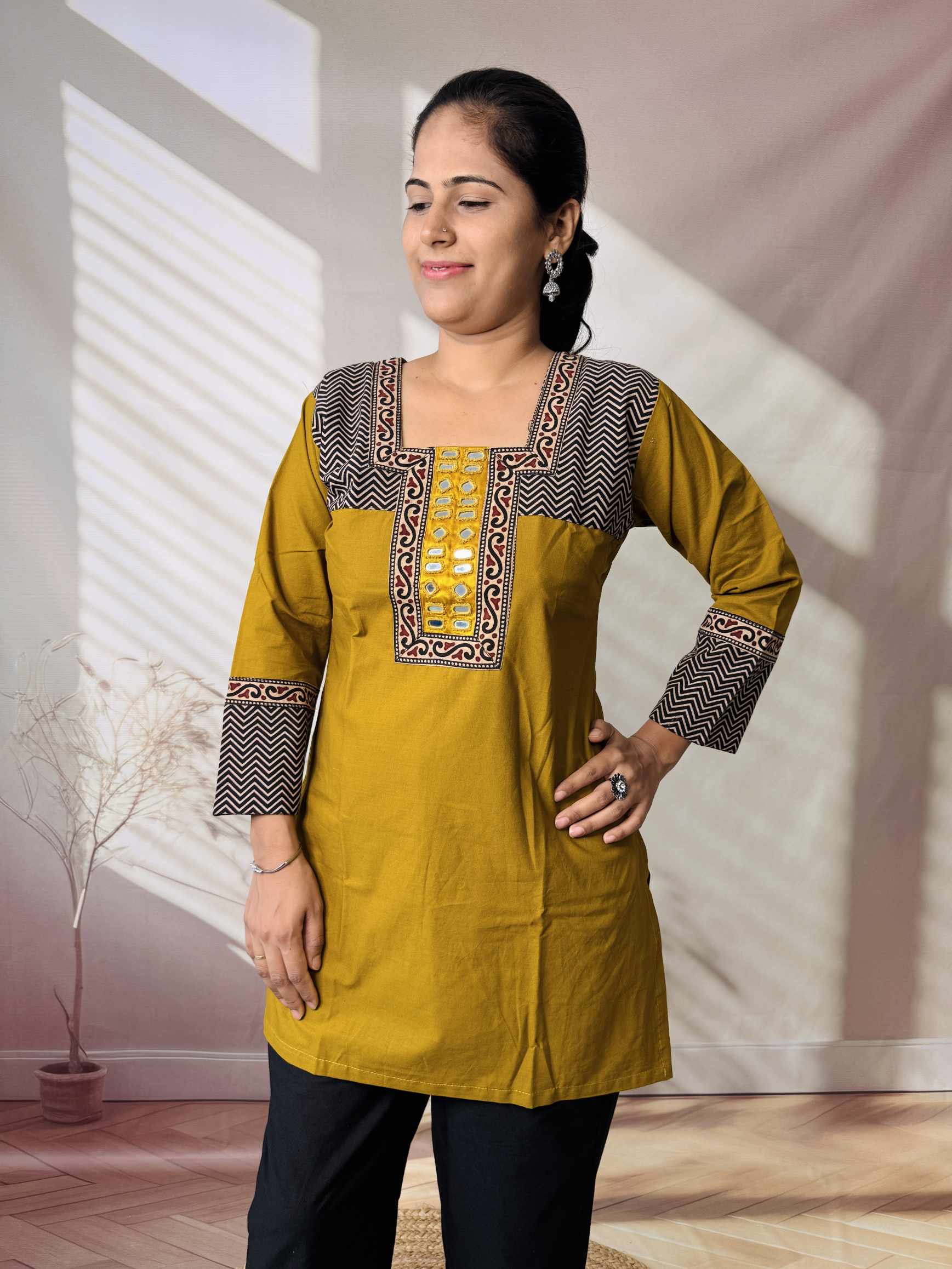 Bella Plain Ajarakh Yoke Mirror Short Top