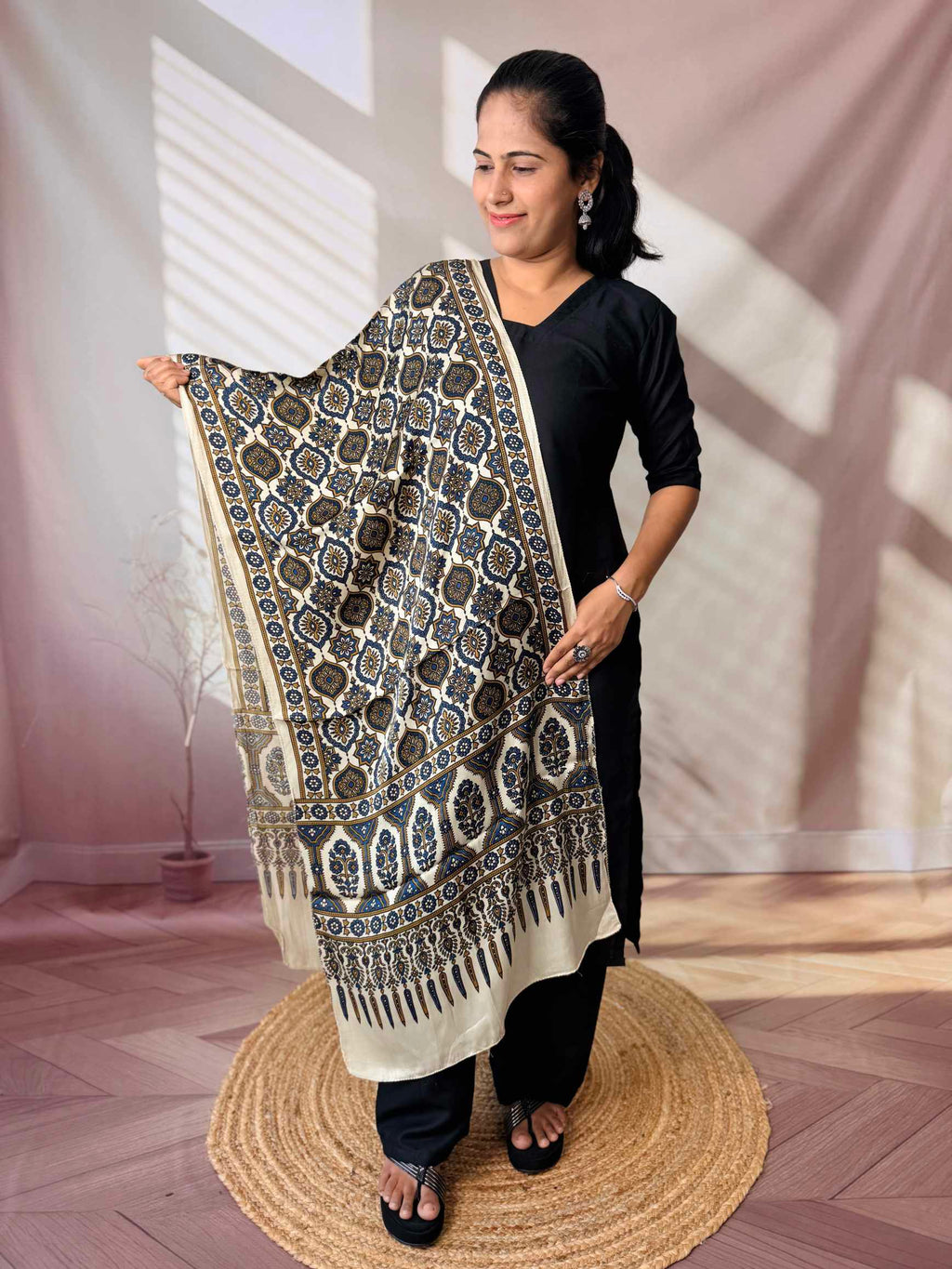 Ajarakh Modal stoles