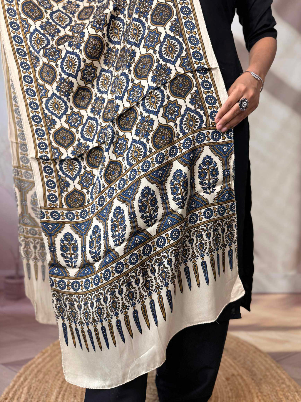 Ajarakh Modal stoles
