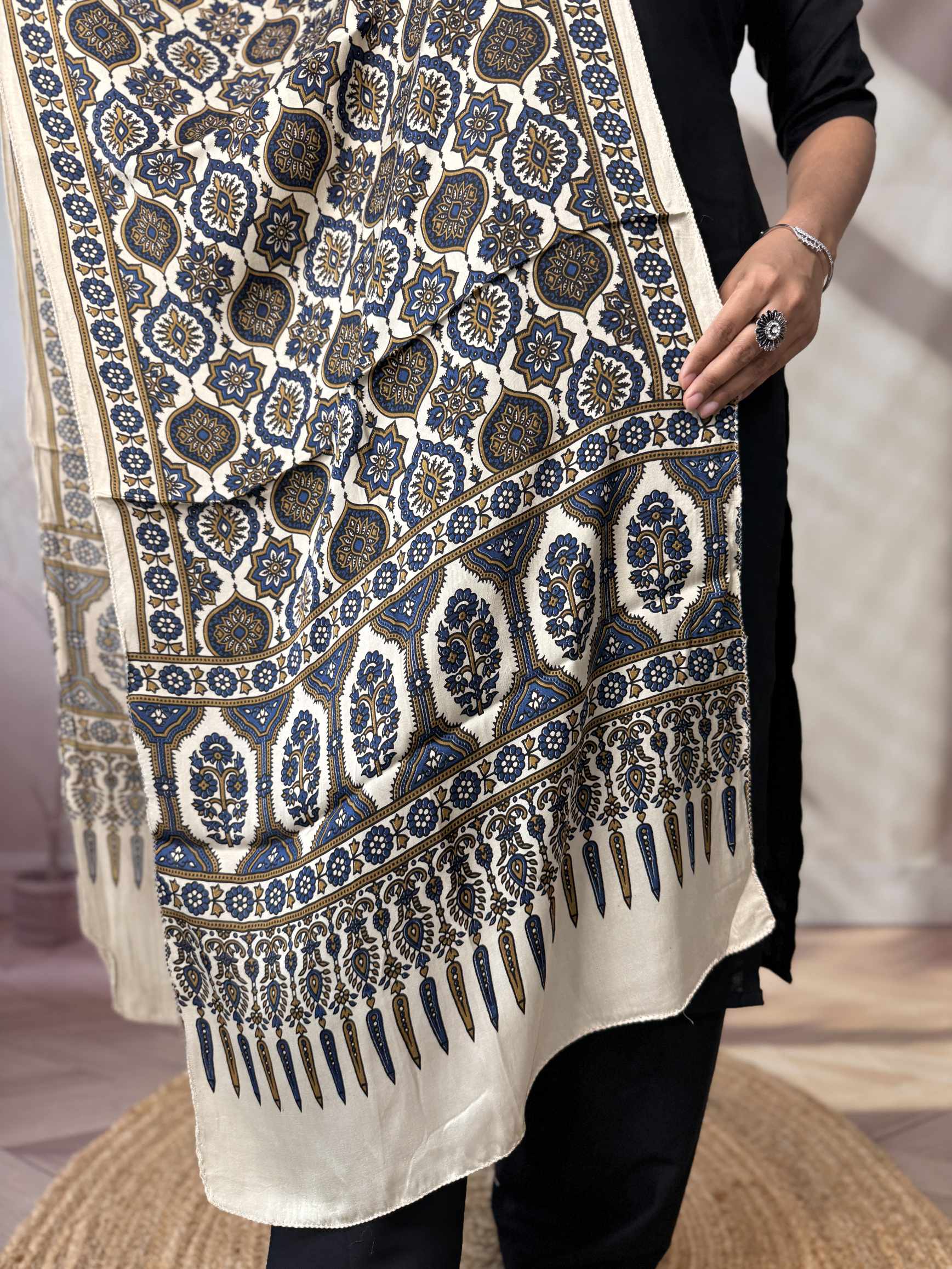 Ajarakh Modal stoles
