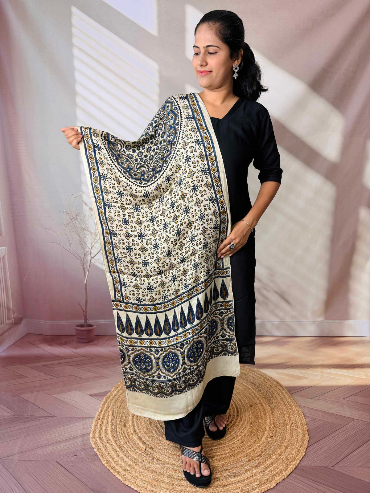 Ajarakh Modal stoles