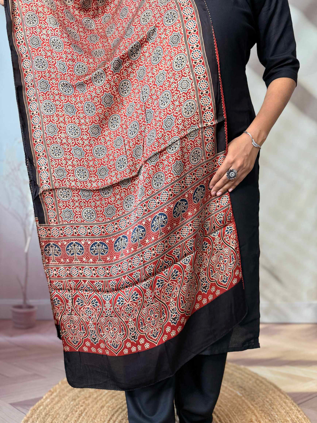 Ajarakh Modal stoles