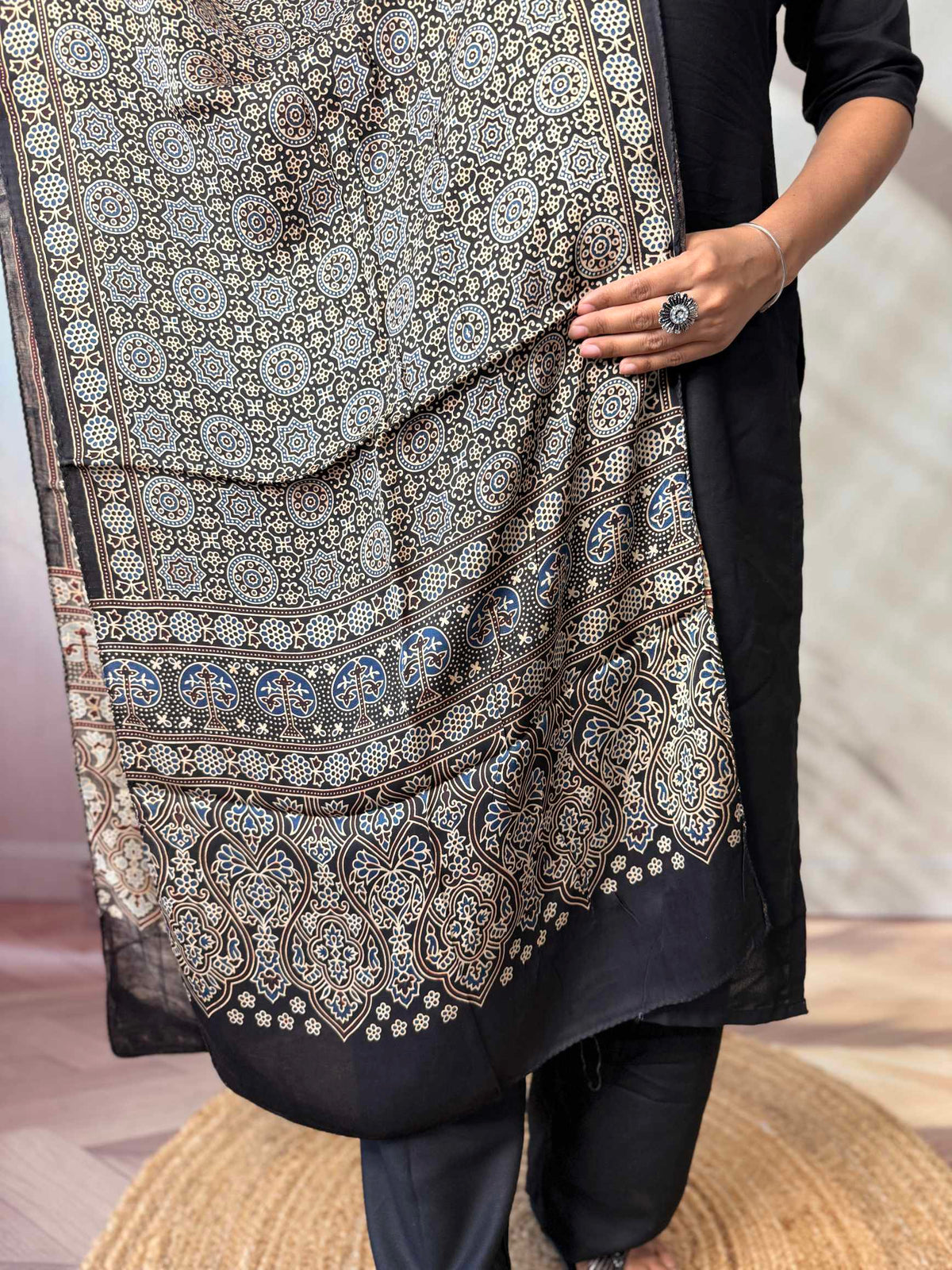 Ajarakh Modal stoles