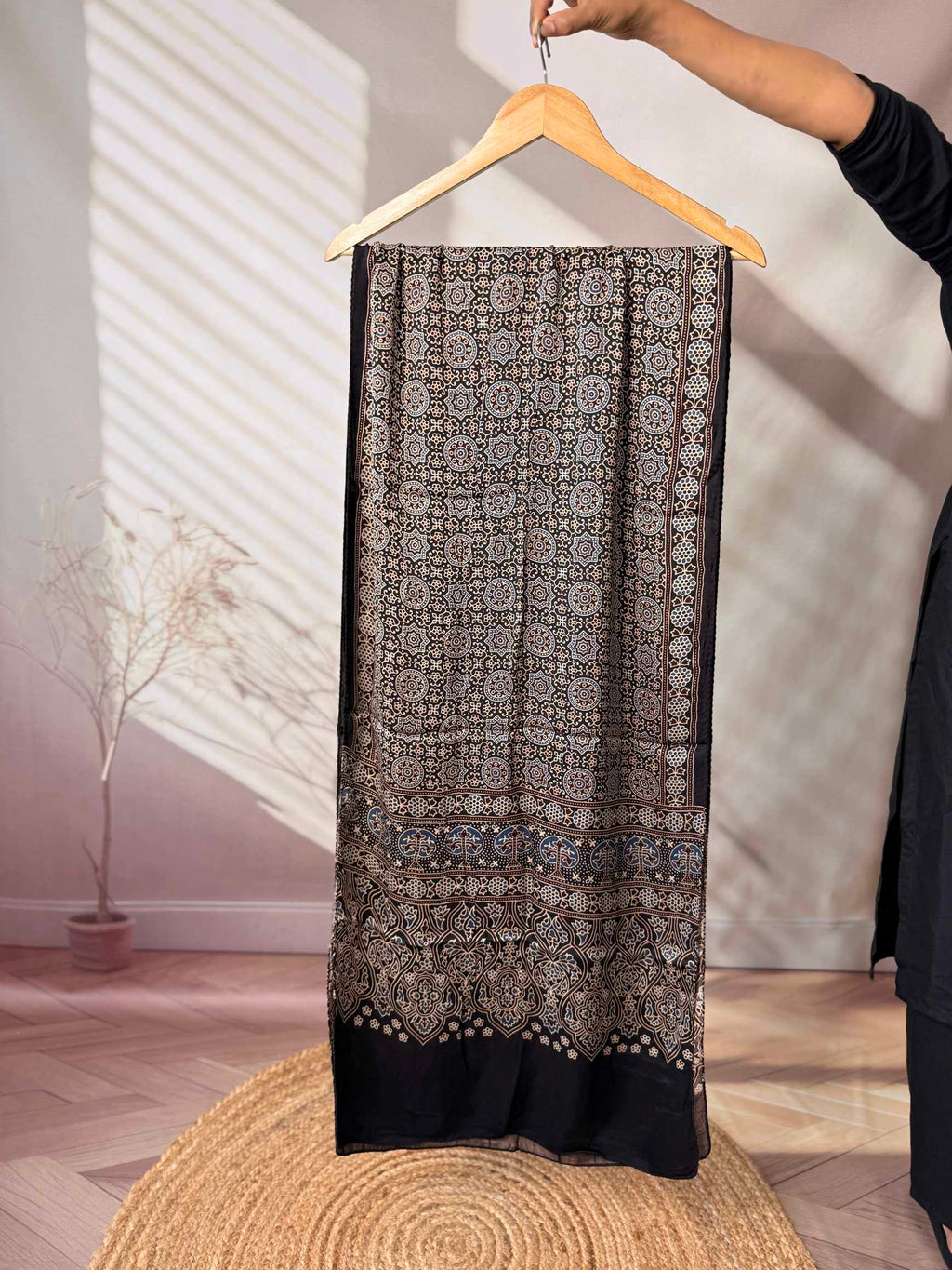 Ajarakh Modal stoles