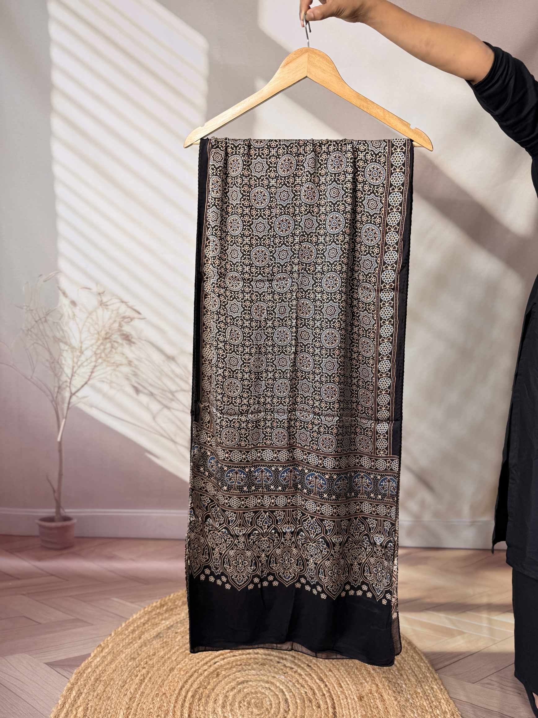 Ajarakh Modal stoles