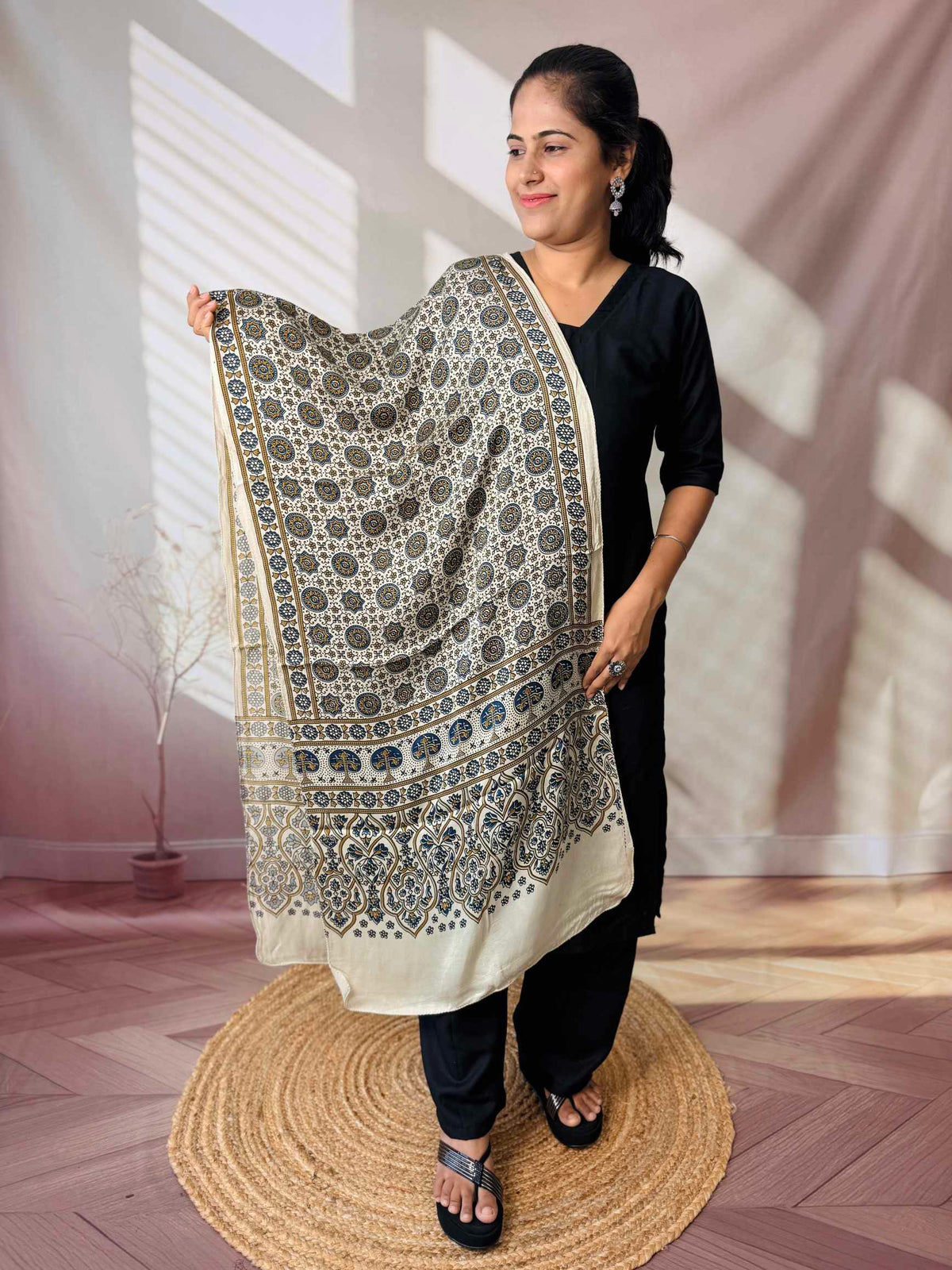 Ajarakh Modal stoles