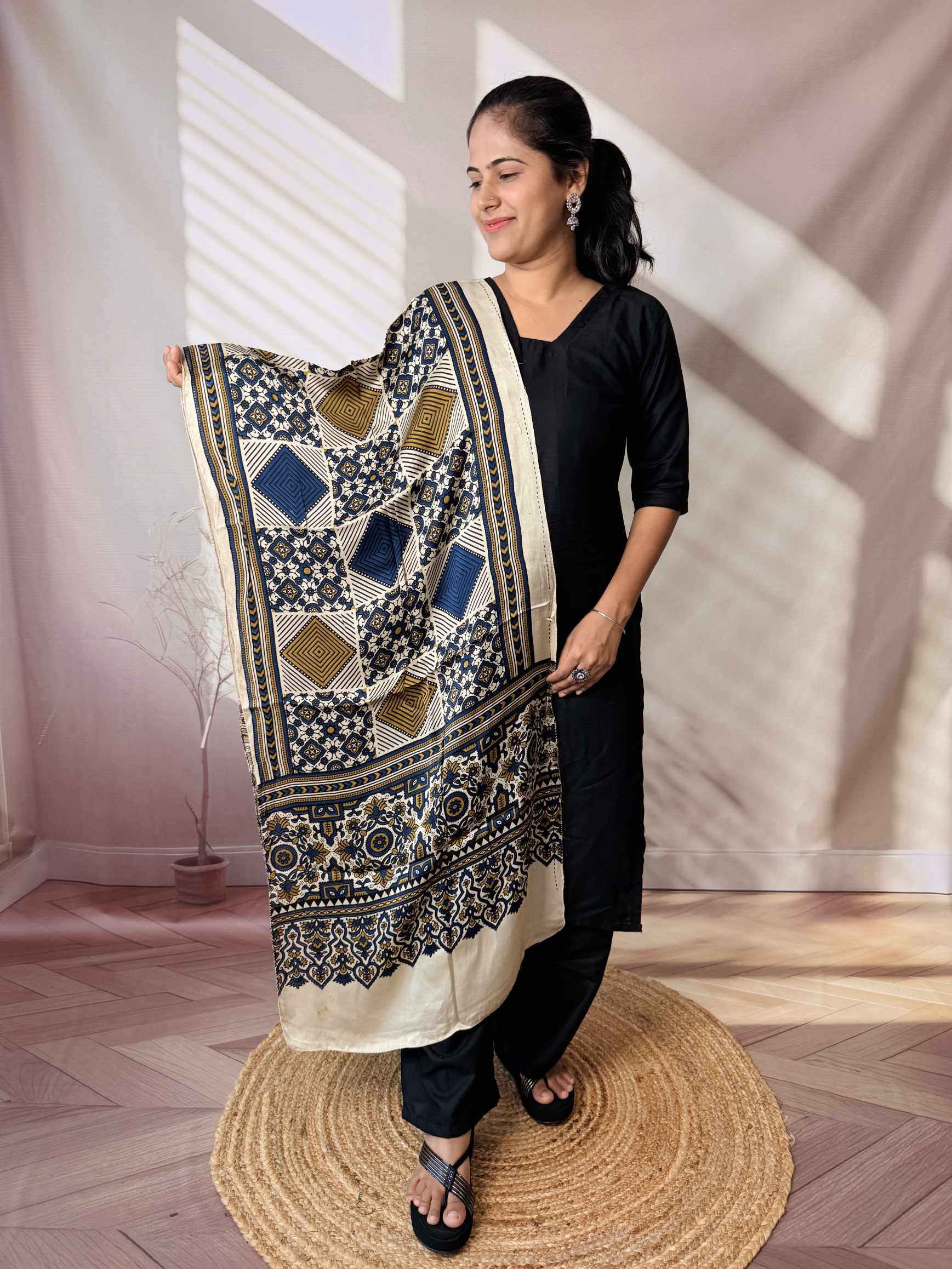 Ajarakh Modal stoles