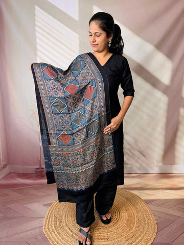 Ajarakh Modal stoles