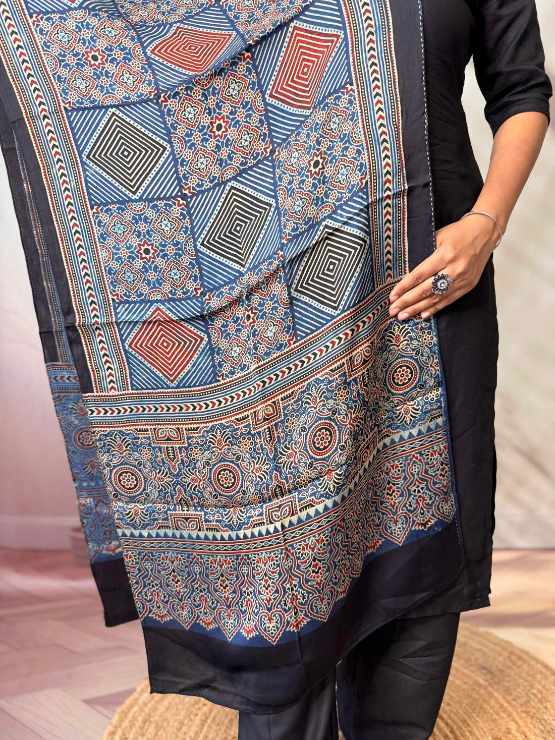 Ajarakh Modal stoles