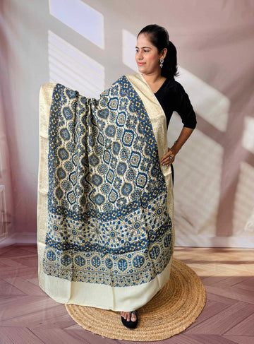 Ajarakh Dola Jari Dupatta