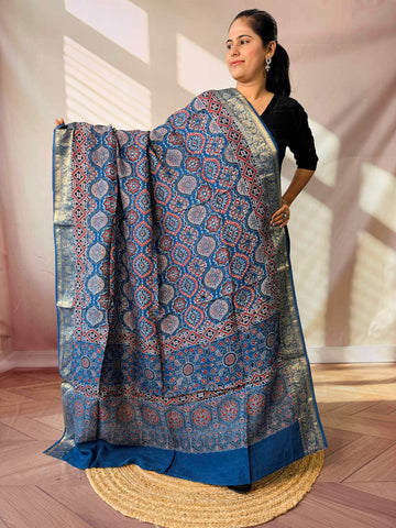 Ajarakh Dola Jari Dupatta