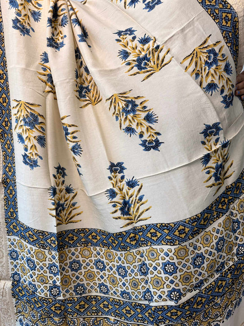 Ajarakh Dola Jari Dupatta