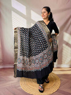 Ajarakh Dola Jari Dupatta