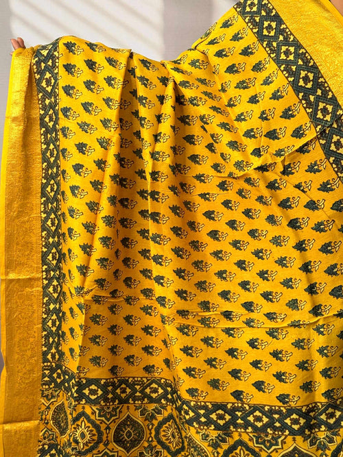 Ajarakh Dola Jari Dupatta