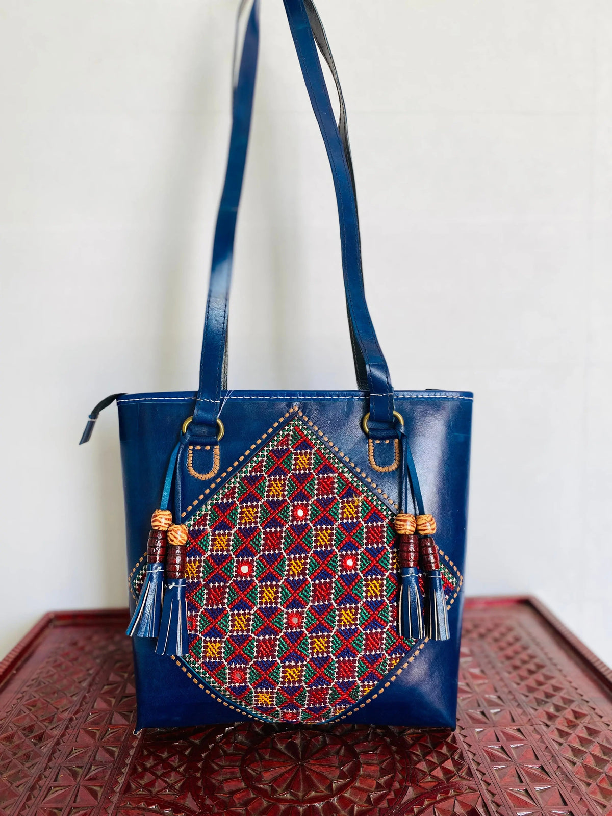 Jat - The Tote RAKHIYO