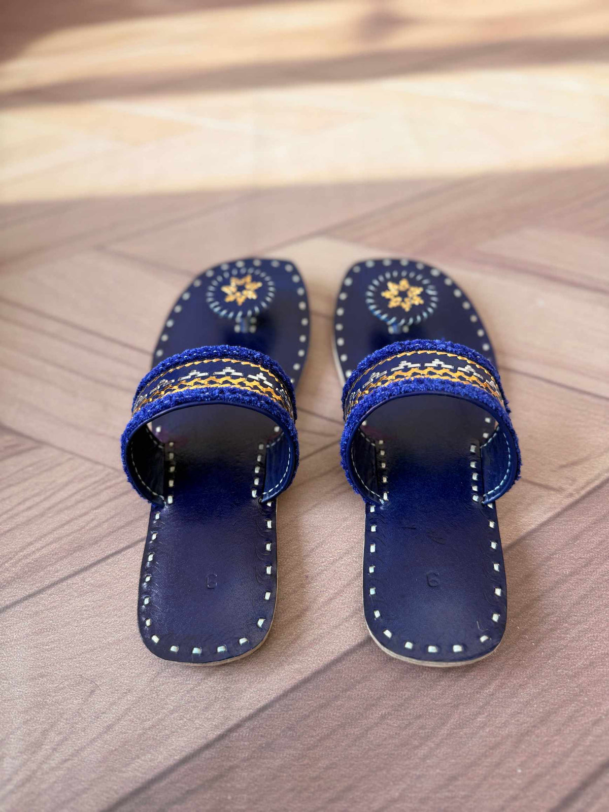 Kutch Handcrafted Leather Jutti/Champal