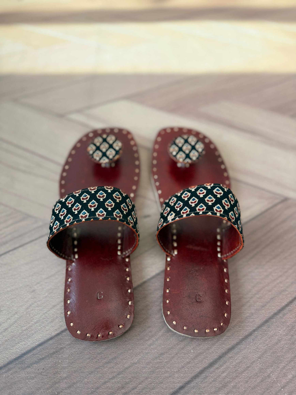 Kutch Handcrafted Leather Jutti/Champal