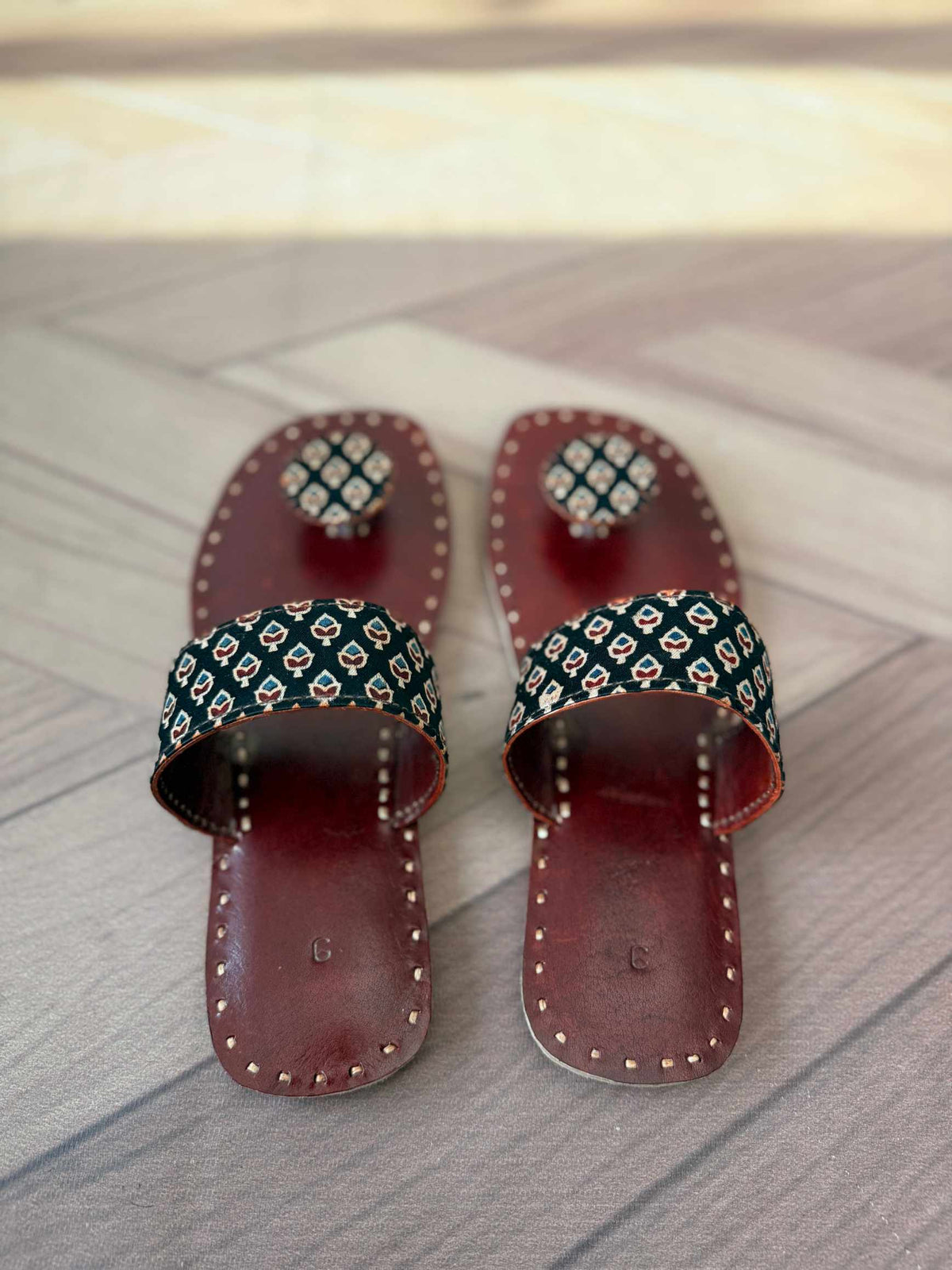 Kutch Handcrafted Leather Jutti/Champal