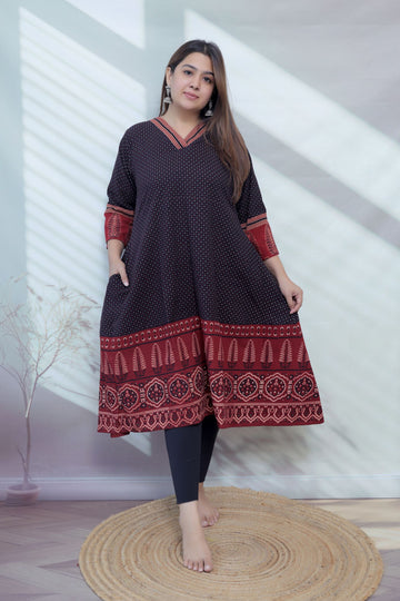 Vaani Black Cotton Blockprint V Neck A line Kurta